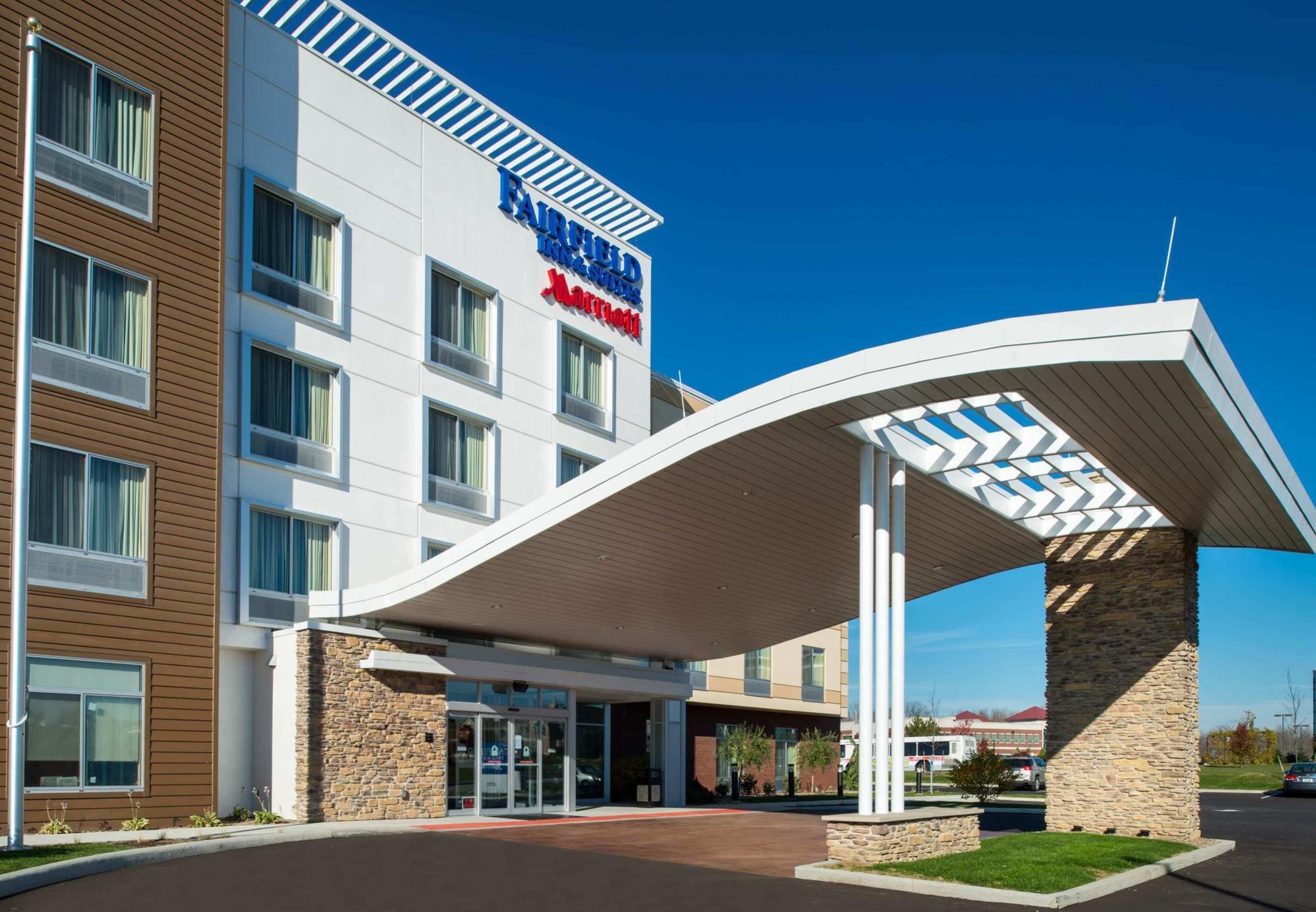 Fairfield Inn & Suites By Marriott Akron Stow Экстерьер фото